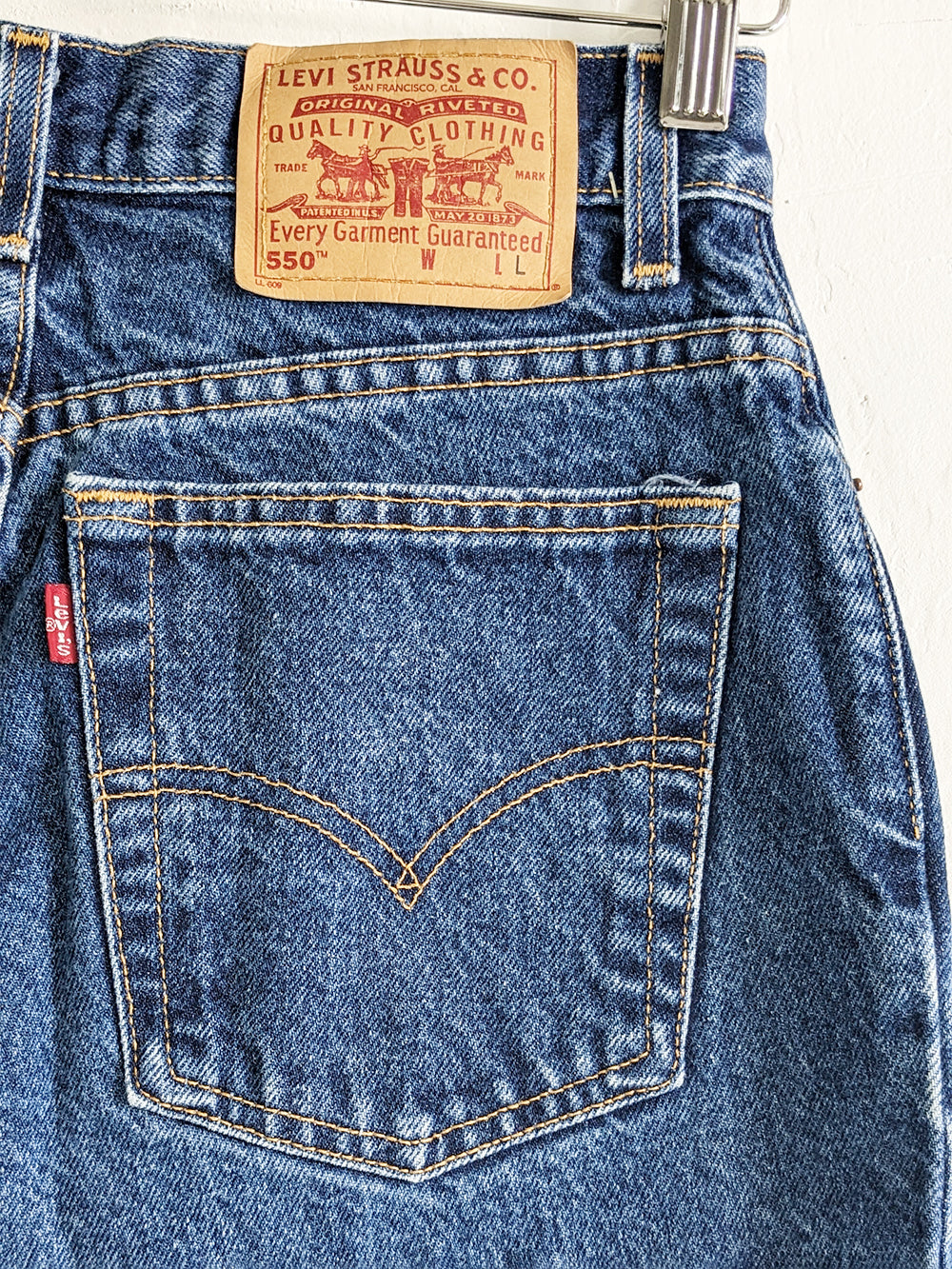 Spokesman license Polished LEVIS True Blue High Rise 550s Jeans – the SHUDIO
